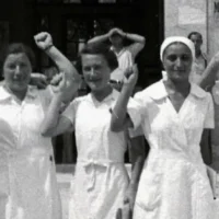 Mayo de 1937, hospital militar de Ontinyent. De izquierda a derecha: Anna Korn, Paja «Frieda» Buchhalter, Henia Hass, Feigla «Vera» Luftig y Stunea Osnos